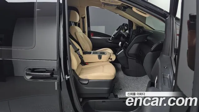 Hyundai Staria Staria Tourer 11 мест — Фото автомобиля 8