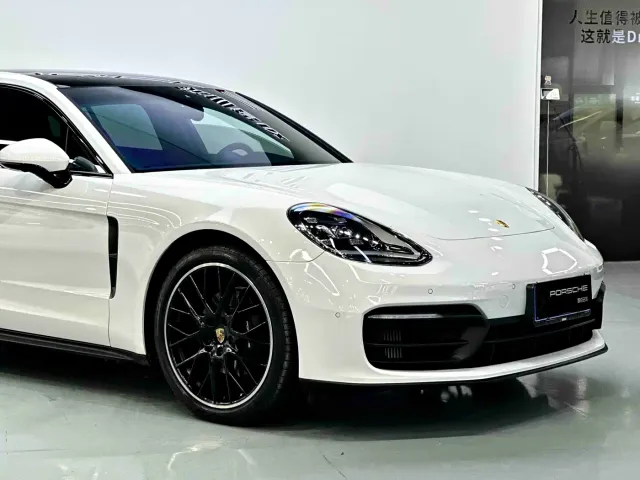 Porsche Panamera — Фото автомобиля 11