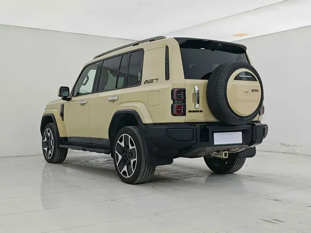 iCAR iCAR V27 2026 200KM AWD Falcon 500 — Фото автомобиля 2