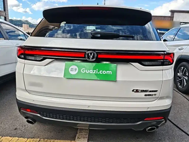 Changan CS35 Plus — Фото автомобиля 5