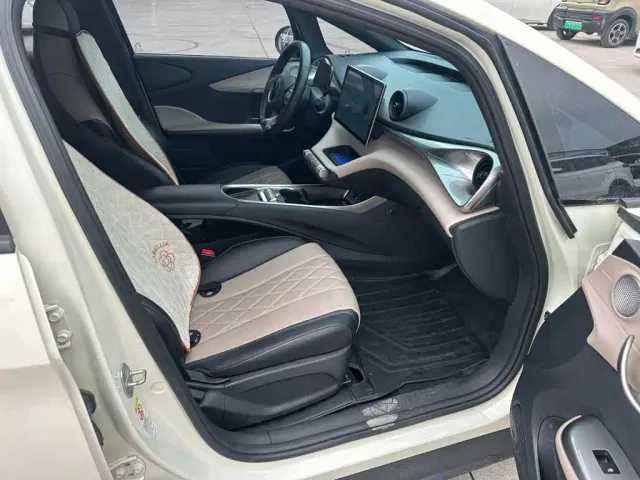 BYD Dolphin — Фото автомобиля 11