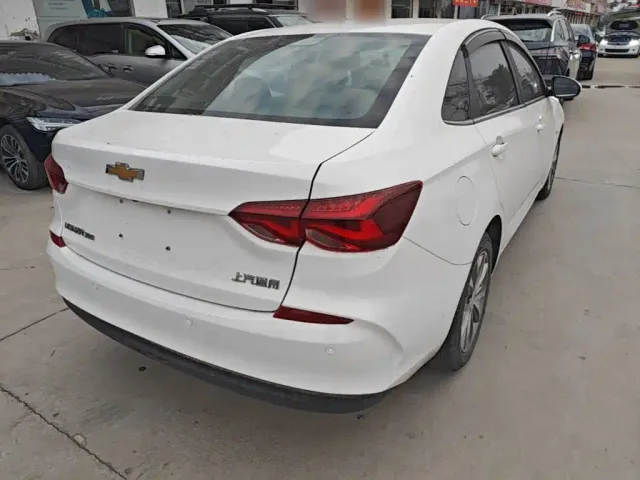 Chevrolet Monza — Фото автомобиля 6