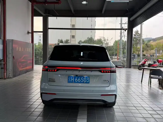 Geely Xingyue L — Фото автомобиля 8