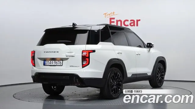 KG_Mobility_Ssangyong Torres Torres Бензин 1.5 2WD — Фото автомобиля 2