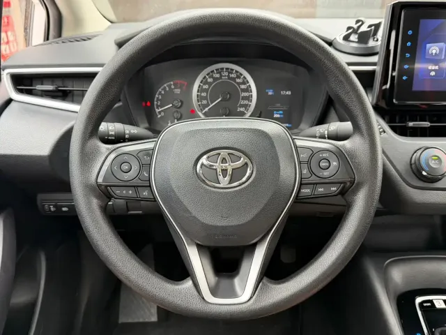 Toyota Corolla — Фото автомобиля 7