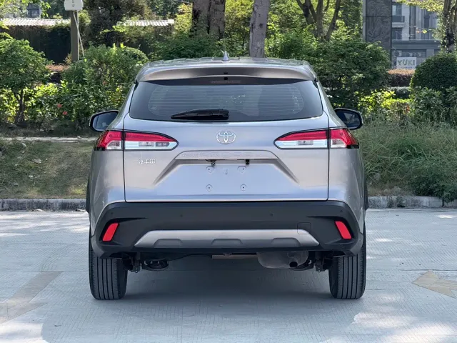 Toyota Corolla Cross — Фото автомобиля 5