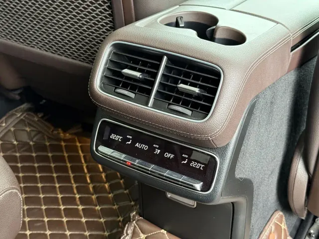 Mercedes-Benz GLS-Class — Фото автомобиля 10