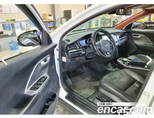 Kia Niro — Фото автомобиля 8
