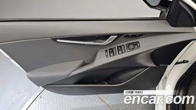 Kia Niro The All New — Фото автомобиля 13