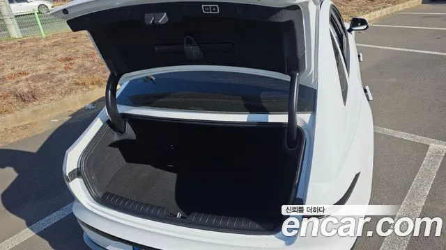 Hyundai Grandeur Grandeur (GN7) 2.5 Бензин 2WD — Фото автомобиля 20