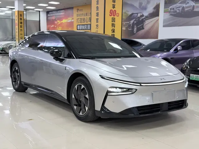 Xpeng P7+ — Фото автомобиля 3