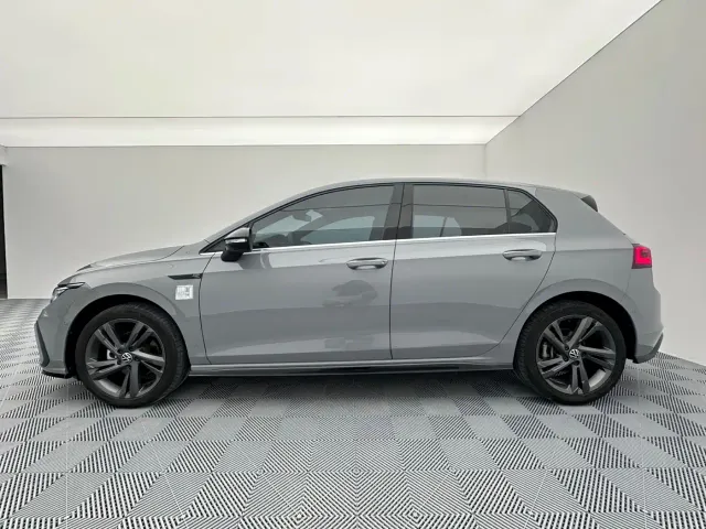 Volkswagen Golf — Фото автомобиля 8