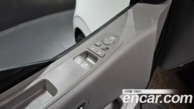 Hyundai Staria Staria 4WD Lounge 7 мест — Фото автомобиля 17