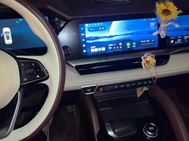 Geely Xingyue L — Фото автомобиля 13