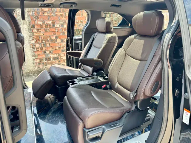 Toyota Granvia — Фото автомобиля 14