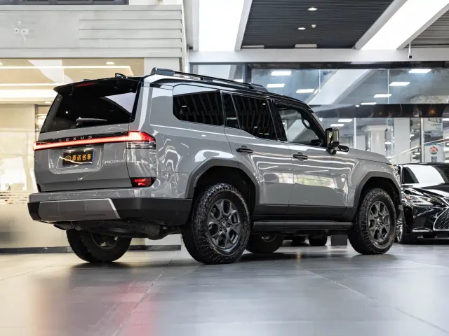 Lexus GX — Фото автомобиля 3