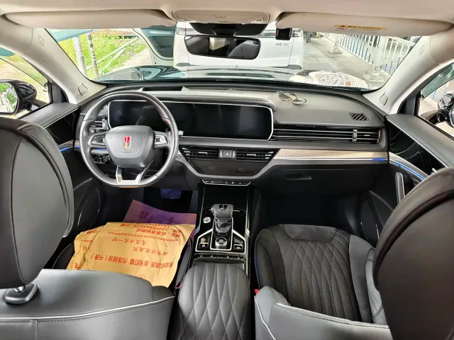 Hongqi HS5 — Фото автомобиля 4