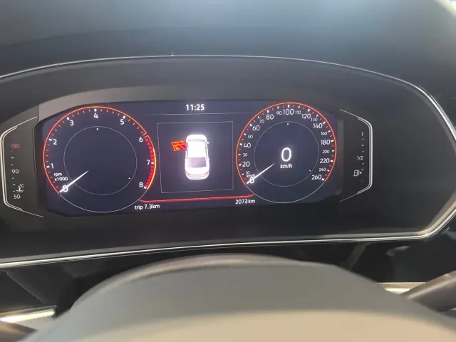 Volkswagen Passat — Фото автомобиля 4