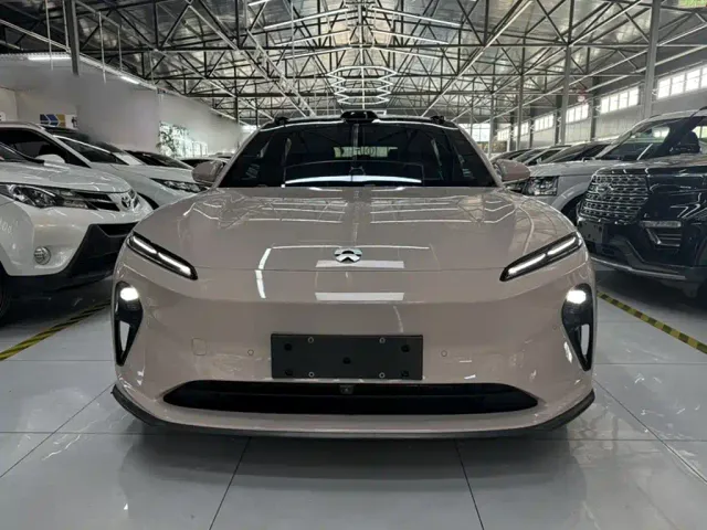 Nio ET5 — Фото автомобиля 2