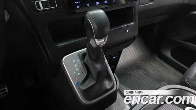 Hyundai Staria Staria Карго 5 мест — Фото автомобиля 8