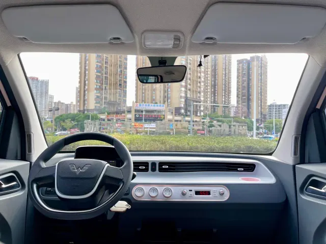 Wuling Hongguang Mini EV — Фото автомобиля 16