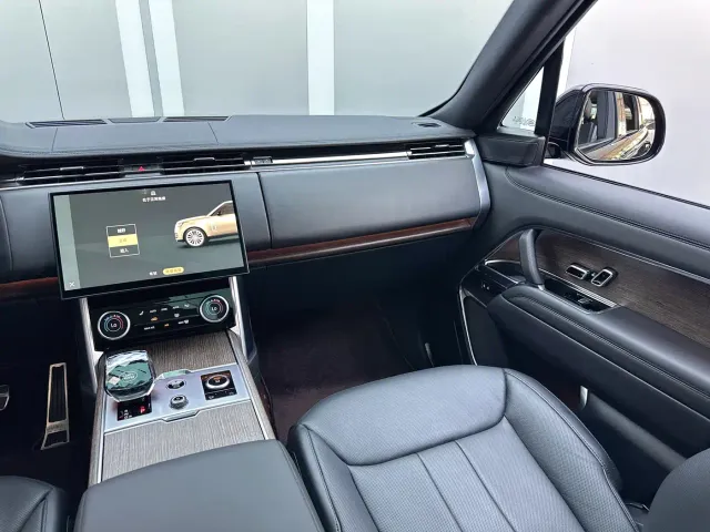 Land Rover Range Rover — Фото автомобиля 3