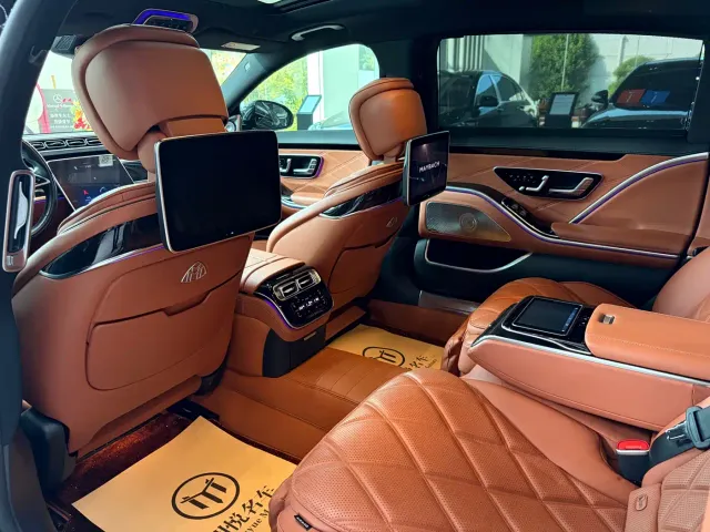 Mercedes-Benz Maybach S-Class — Фото автомобиля 12