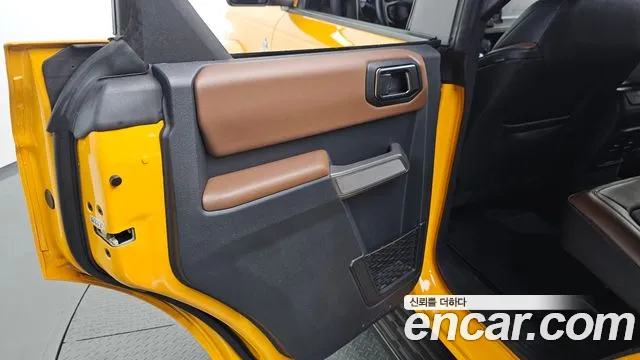 Ford Bronco — Фото автомобиля 25