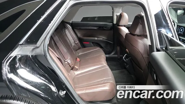Hyundai Grandeur Grandeur (GN7) 2.5 Бензин 2WD — Фото автомобиля 12