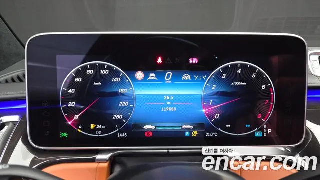 Mercedes-Benz S-Class — Фото автомобиля 8