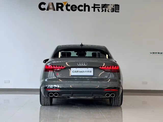 Audi S4 — Фото автомобиля 5
