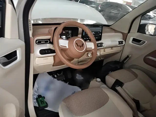 Wuling Hongguang Mini EV — Фото автомобиля 9