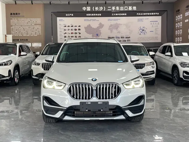 BMW X1 — Фото автомобиля 2