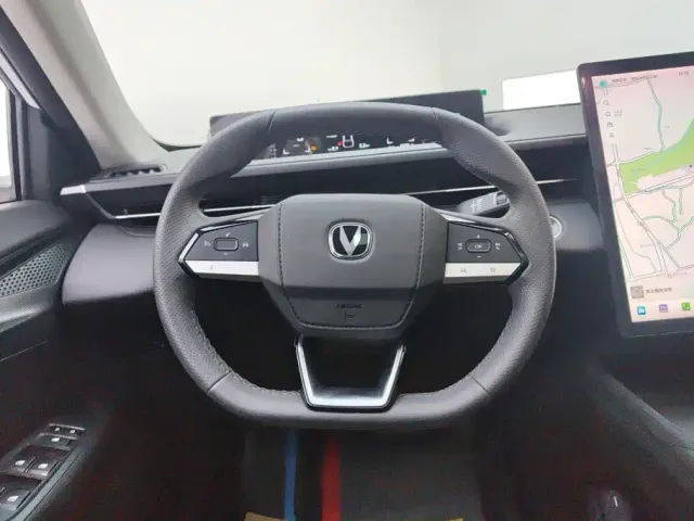 Changan Eado — Фото автомобиля 15