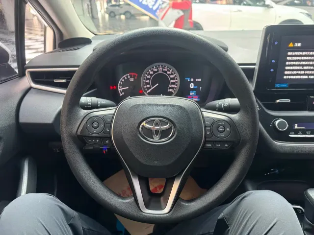 Toyota Corolla — Фото автомобиля 14