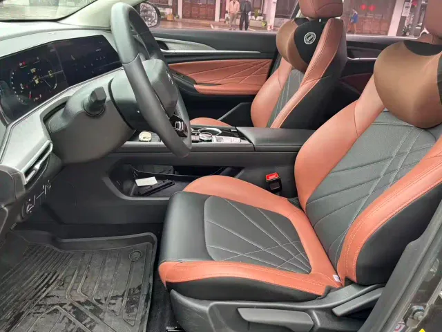 Changan Eado — Фото автомобиля 10