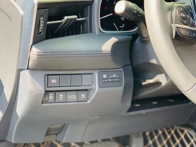 Toyota Avalon — Фото автомобиля 20