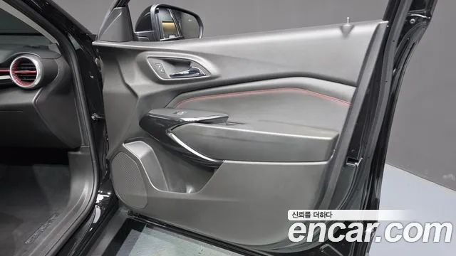 ChevroletGMDaewoo Trax Trax Кроссовер 1.2 Red Line — Фото автомобиля 20