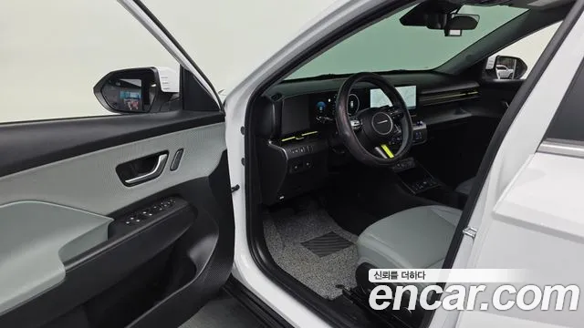 Hyundai Kona Kona (SX2) Бензин 1.6 турбо 2WD — Фото автомобиля 10