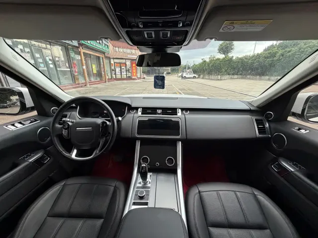 Land Rover Range Rover Sport — Фото автомобиля 5