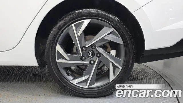 Hyundai Avante — Фото автомобиля 6