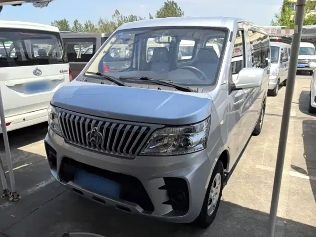 Фотография автомобиля — Changan Ruixing M60