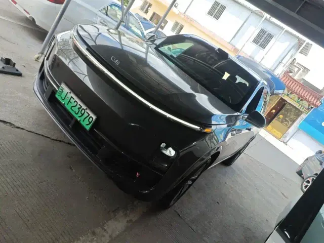 Фотография автомобиля — Li Auto L8