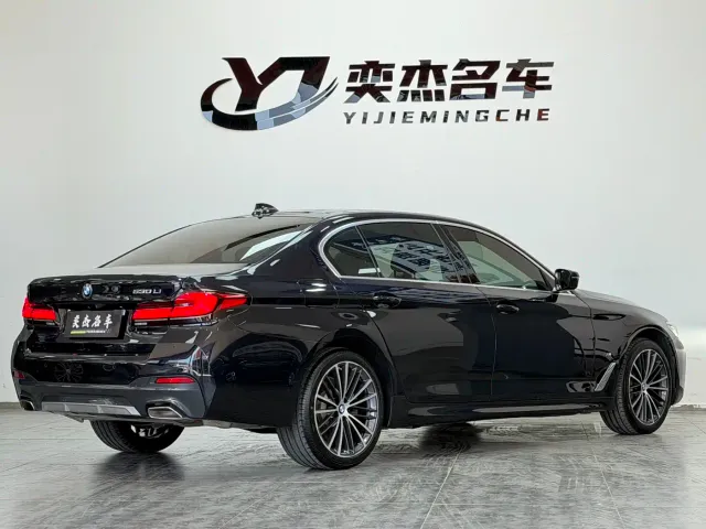 BMW 5 Series — Фото автомобиля 7