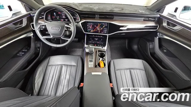 Audi A7 4K — Фото автомобиля 10