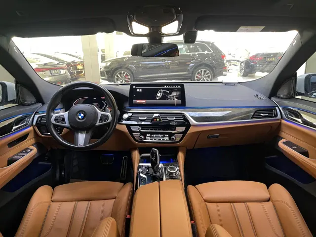 BMW 6 Series Gran Turismo — Фото автомобиля 6