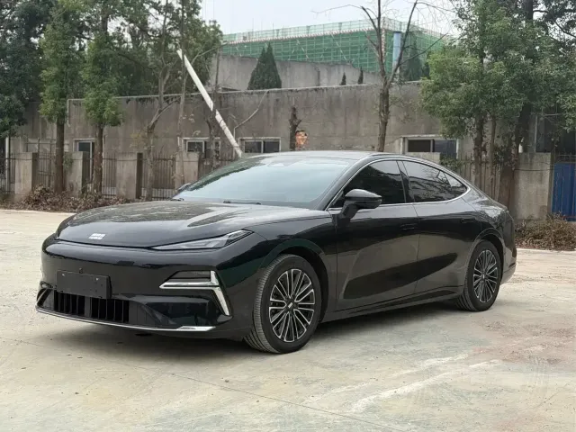 Фотография автомобиля — Geely Galaxy Xingyao 8
