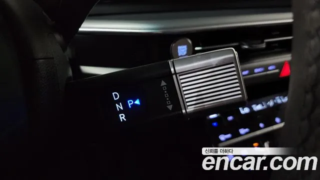 Hyundai Grandeur Grandeur (GN7) 2.5 Бензин 2WD — Фото автомобиля 6