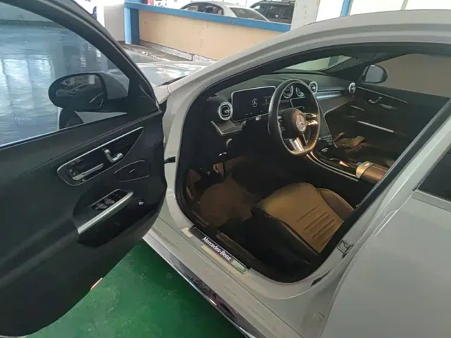 Mercedes-Benz C-Class — Фото автомобиля 15