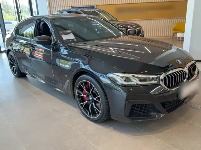 BMW 5 Series — Фото автомобиля 6
